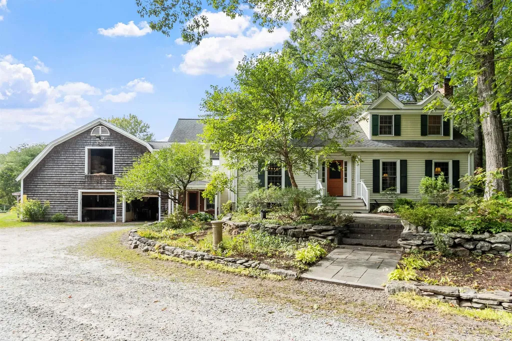 225 Lowell Street Carlisle MA 01741