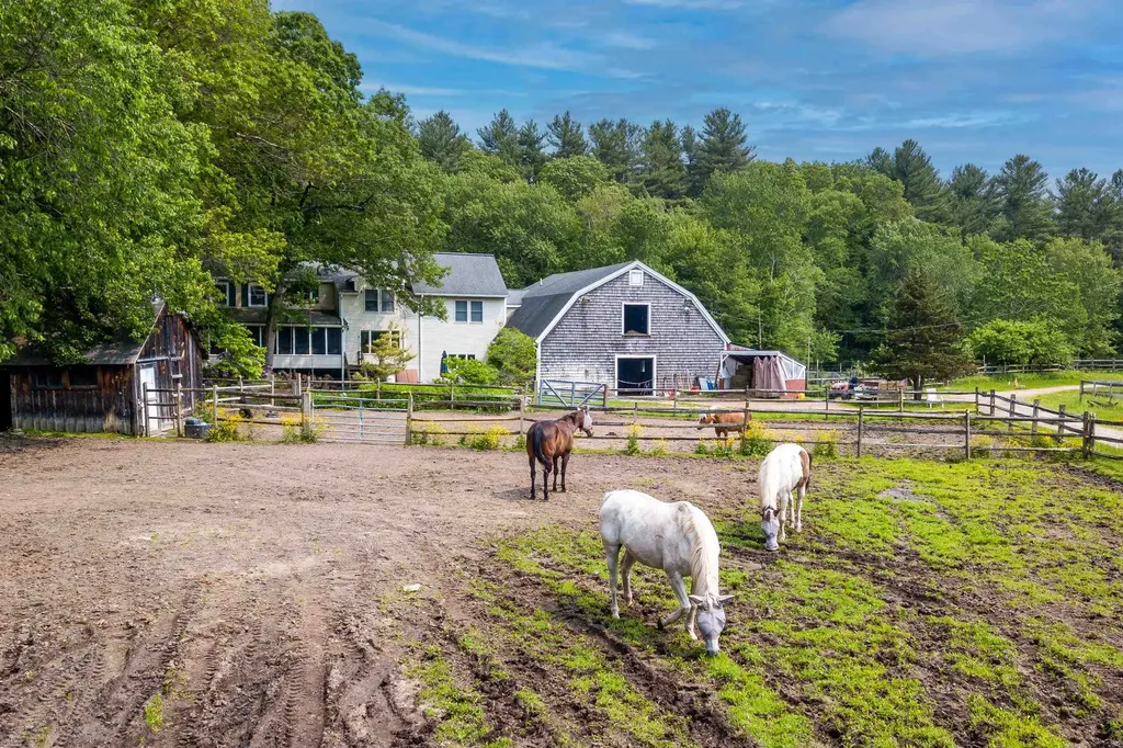 225 Lowell Street Carlisle MA 01741