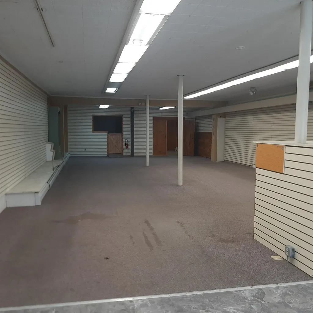 106 Main Street Colebrook NH 03576