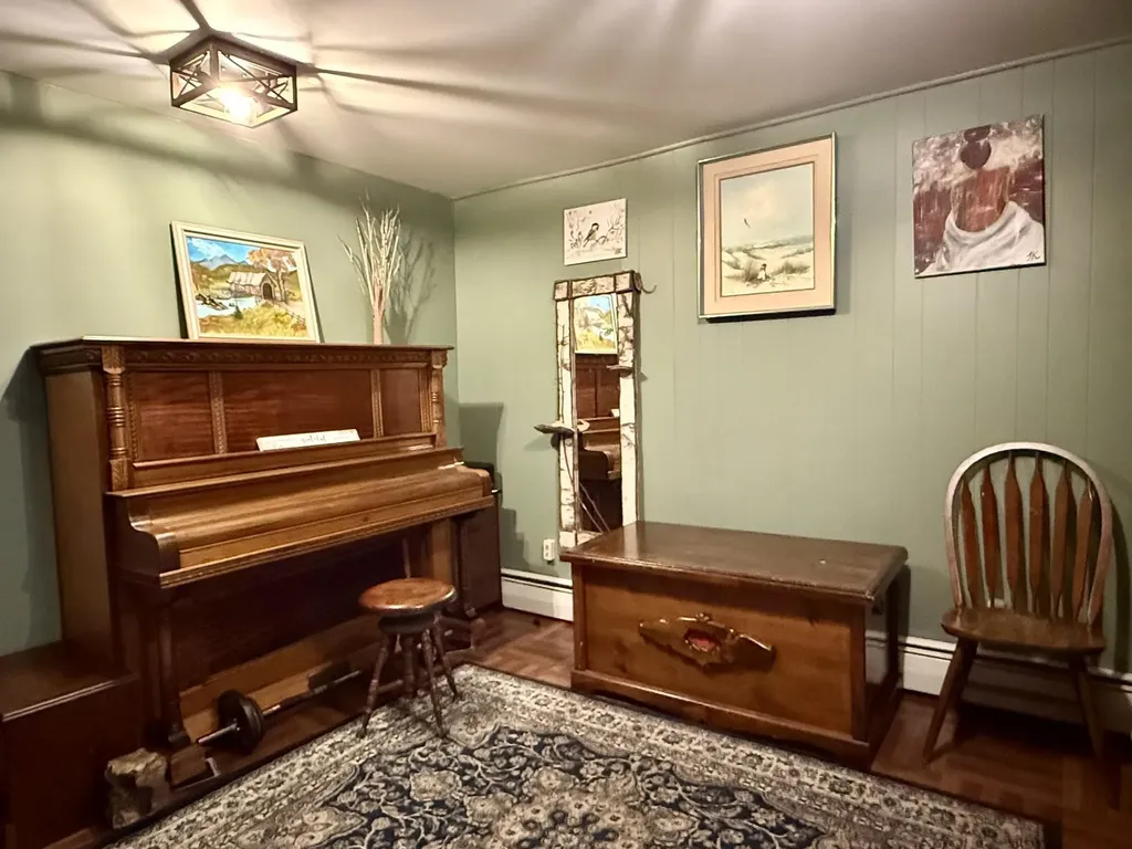 222 Breezy Hill Road St. Johnsbury VT 05819