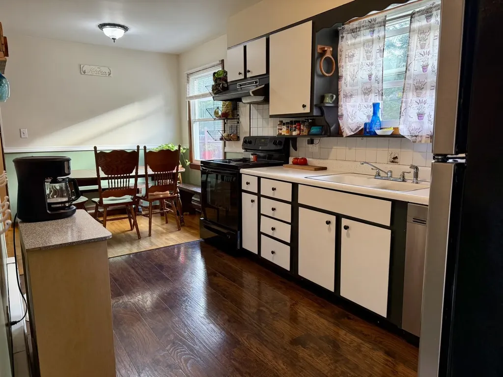 222 Breezy Hill Road St. Johnsbury VT 05819