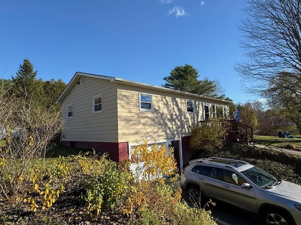 222 Breezy Hill Road St. Johnsbury VT 05819