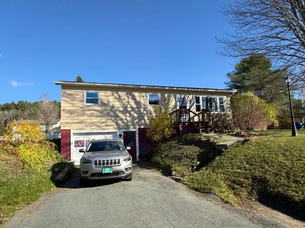 222 Breezy Hill Road St. Johnsbury VT 05819