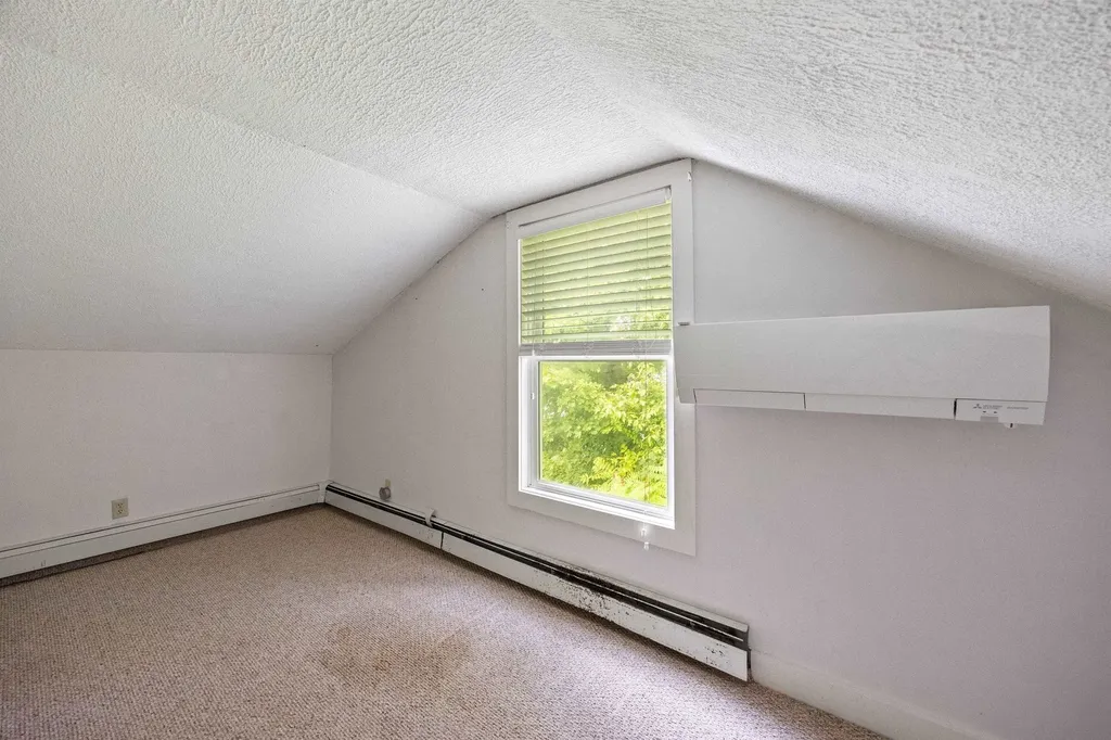 32 Chapin Terrace Laconia NH 03246