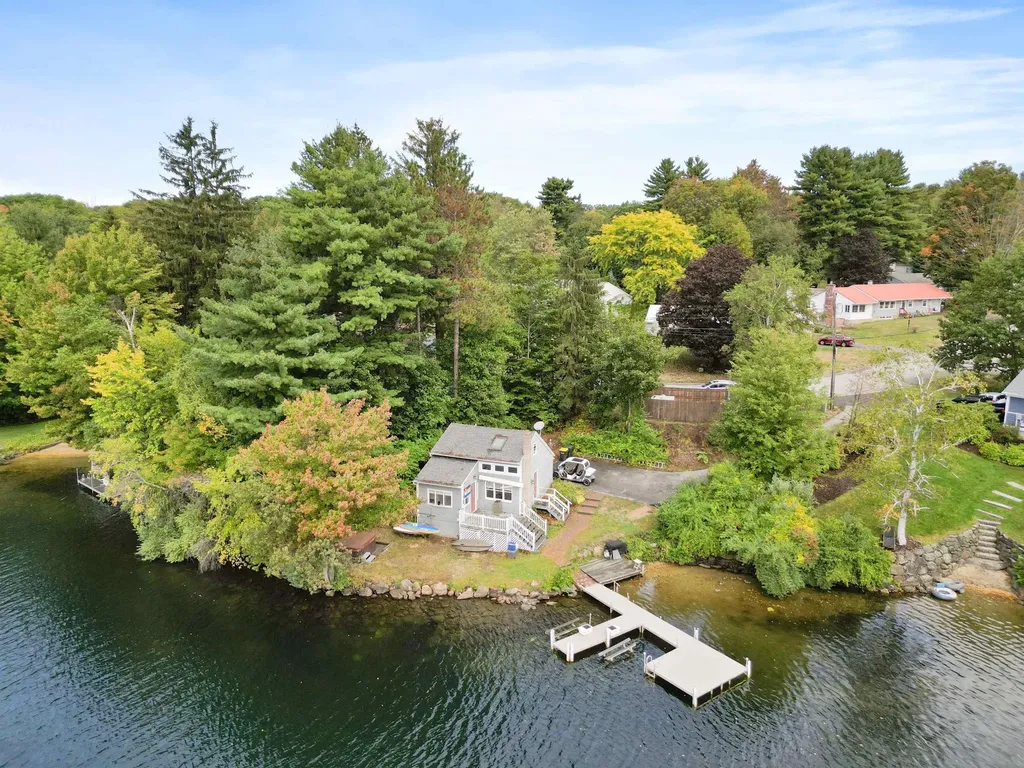 32 Chapin Terrace Laconia NH 03246