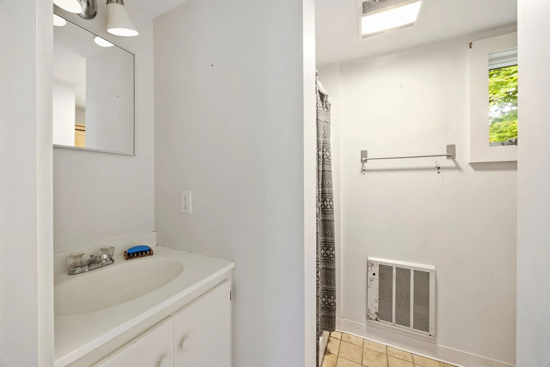 32 Chapin Terrace Laconia NH 03246