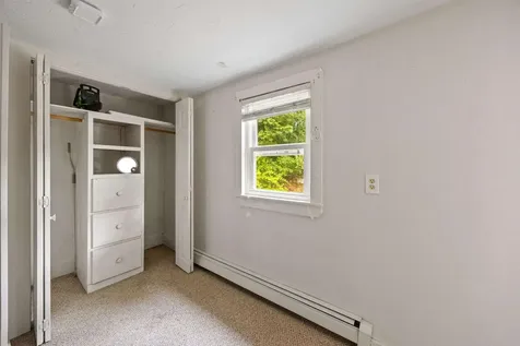 32 Chapin Terrace Laconia NH 03246