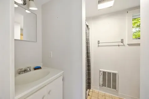 32 Chapin Terrace Laconia NH 03246