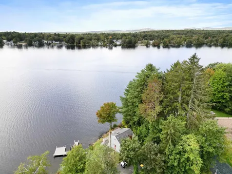 32 Chapin Terrace Laconia NH 03246