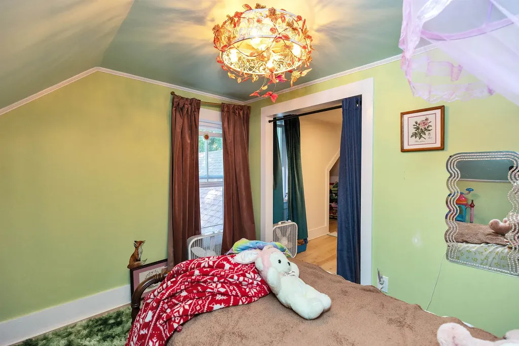 261 N. Main Street Franklin NH 03235