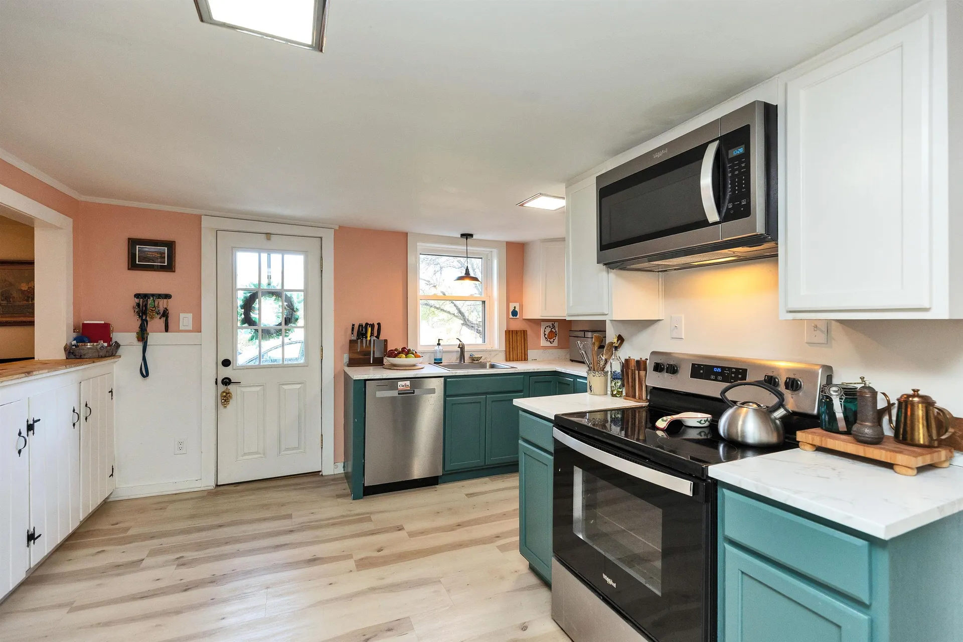 261 N. Main Street Franklin NH 03235