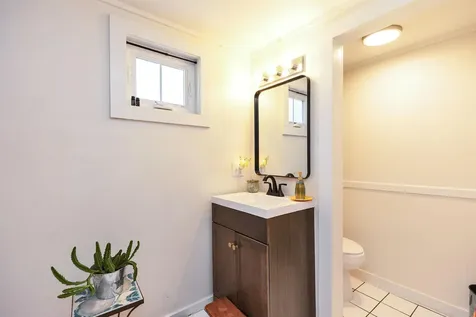 261 N. Main Street Franklin NH 03235