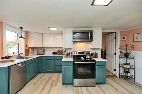 261 N. Main Street Franklin NH 03235