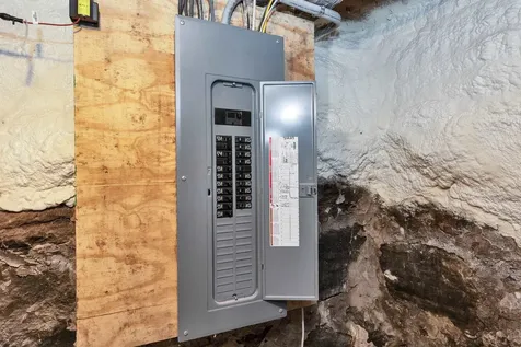 261 N. Main Street Franklin NH 03235