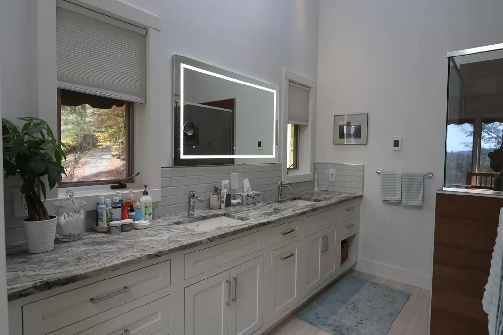 507 Fairbanks Turn Road Hartford VT 05059