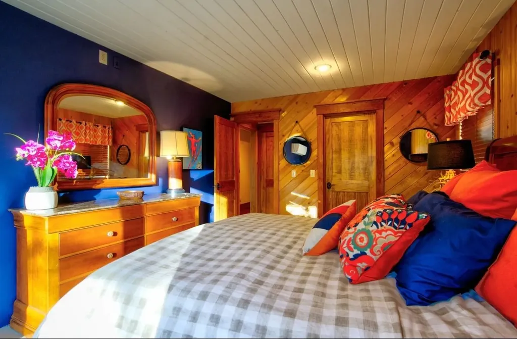 6 Chad Circle Winhall VT 05340