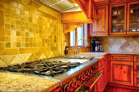 6 Chad Circle Winhall VT 05340