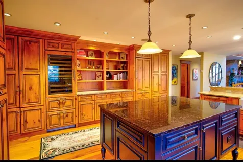 6 Chad Circle Winhall VT 05340