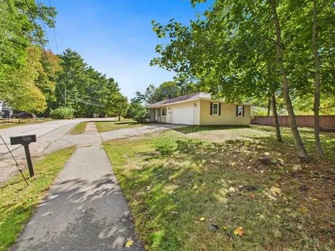 123 Merrimac Street Laconia NH 03246