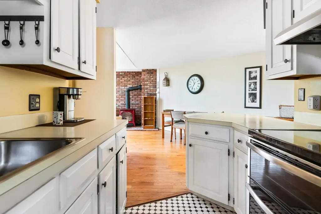 3 Water View Grantham NH 03753