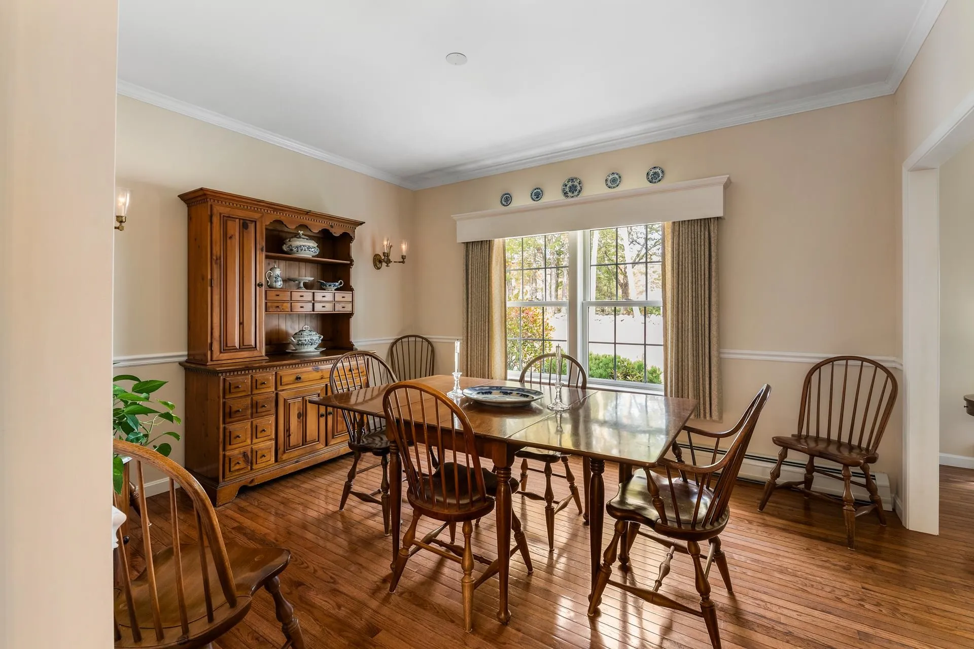 7 Buker Way New London NH 03257