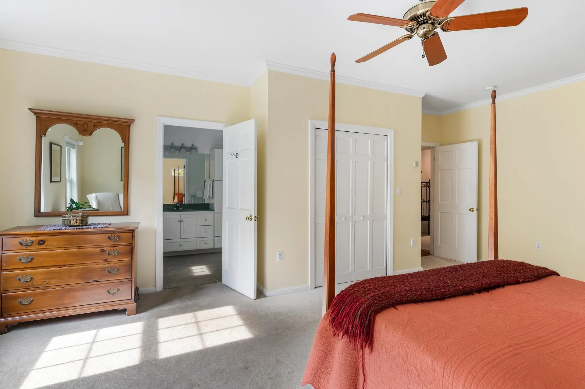 7 Buker Way New London NH 03257