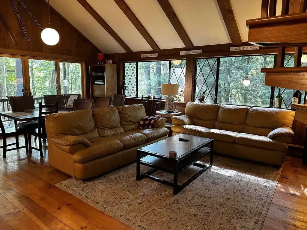 1138 River Road Jamaica VT 05343