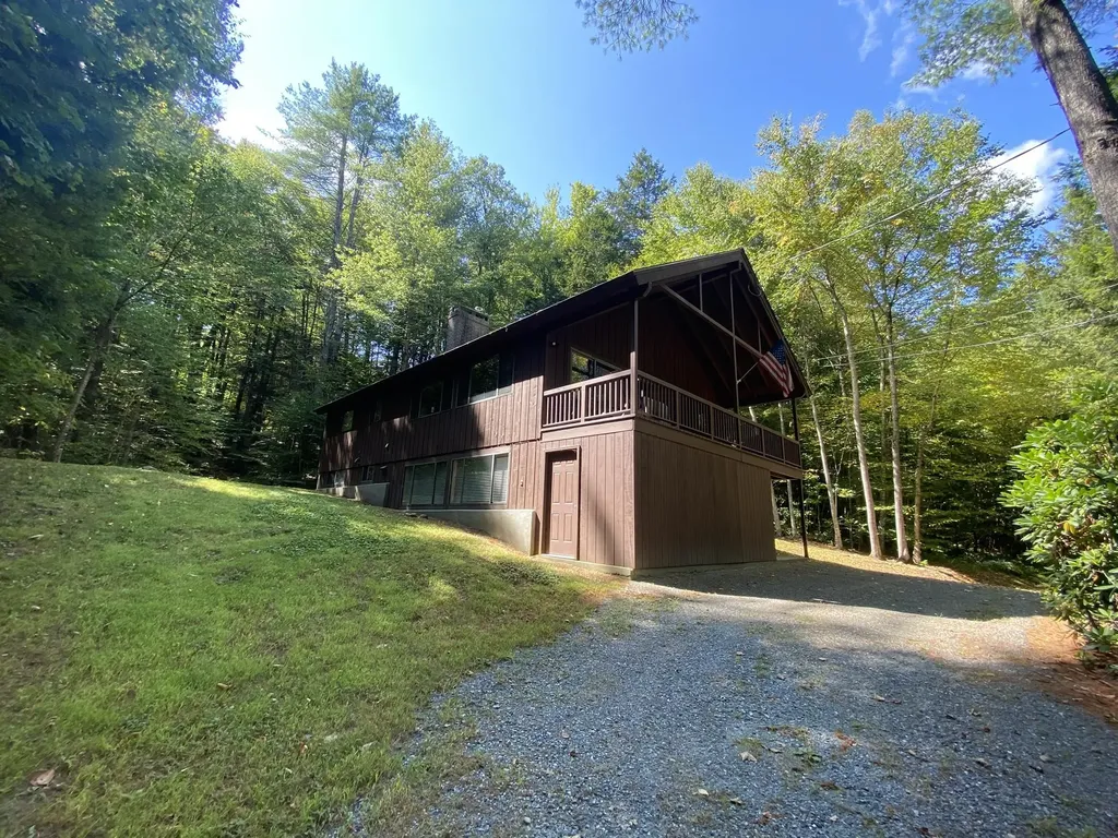 1138 River Road Jamaica VT 05343