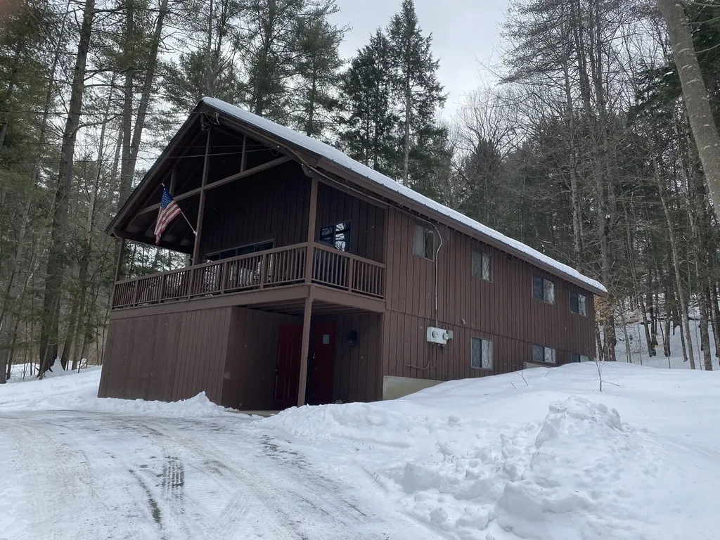 1138 River Road Jamaica VT 05343