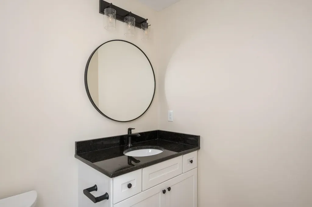 553 Islington Street Portsmouth NH 03801