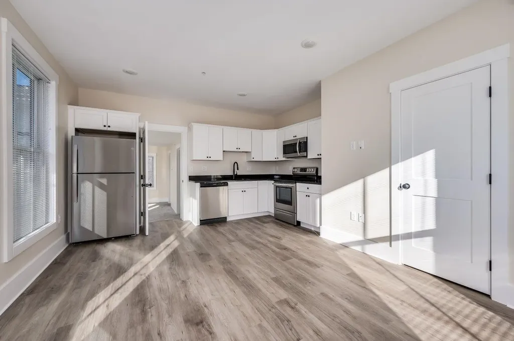 553 Islington Street Portsmouth NH 03801