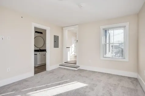 553 Islington Street Portsmouth NH 03801