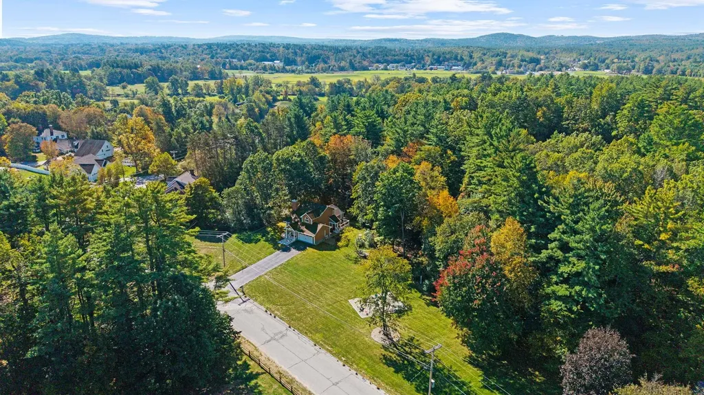 131 Homestead Circle Milford NH 03055