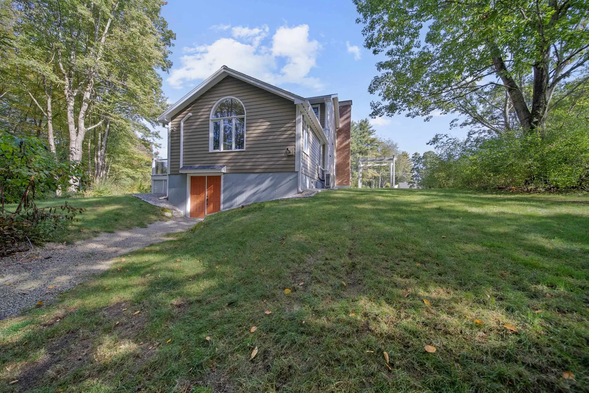 131 Homestead Circle Milford NH 03055