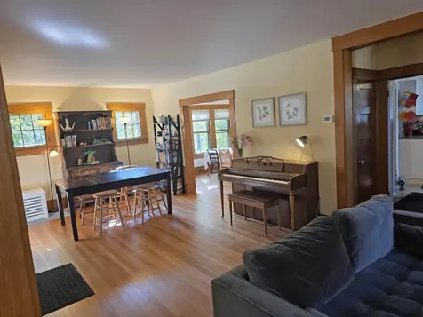 16 Vermont Avenue Brattleboro VT 05301