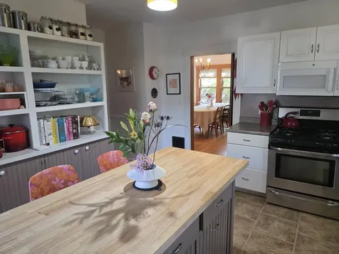 16 Vermont Avenue Brattleboro VT 05301