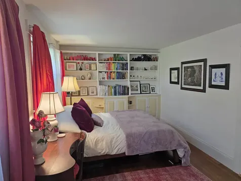 16 Vermont Avenue Brattleboro VT 05301