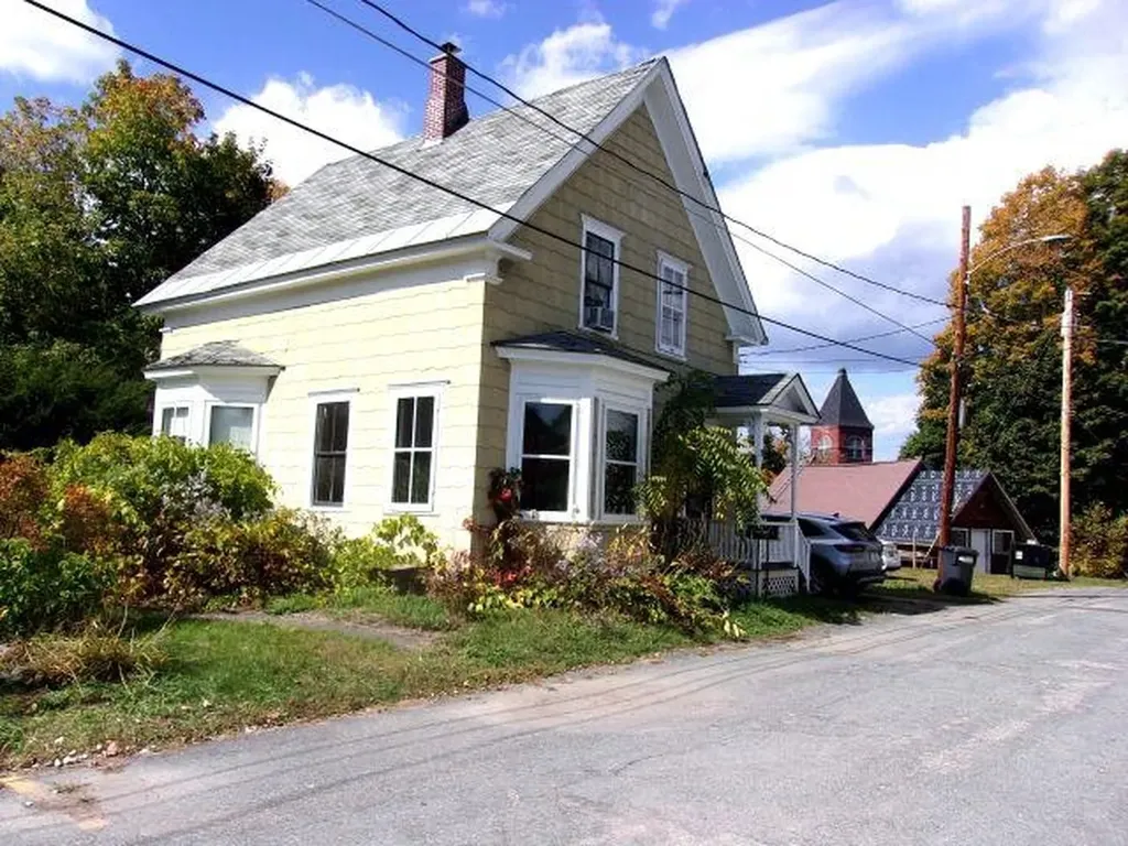 6 Chapel Street Haverhill NH 03785
