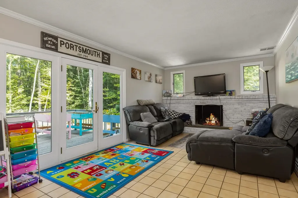 30 Ffrost Drive Durham NH 03824