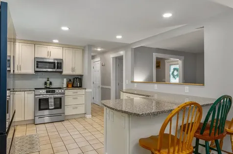 30 Ffrost Drive Durham NH 03824