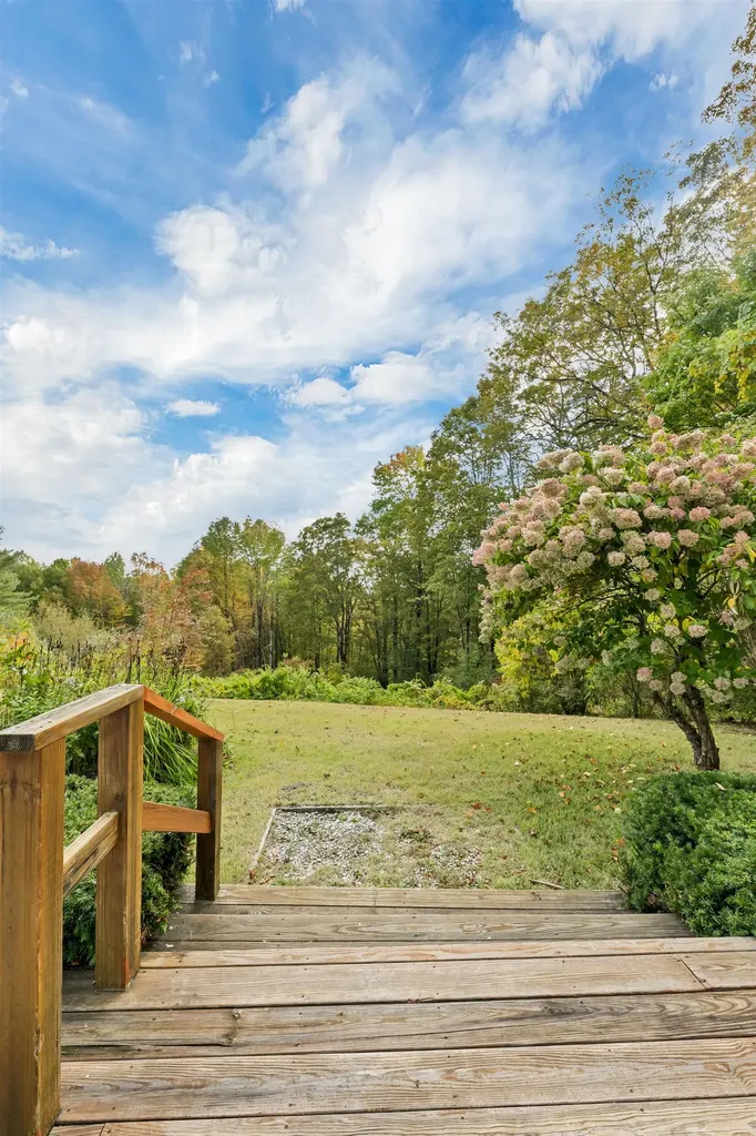 23 Cider Mill Drive Campton NH 03223