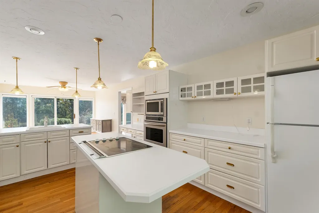 23 Cider Mill Drive Campton NH 03223