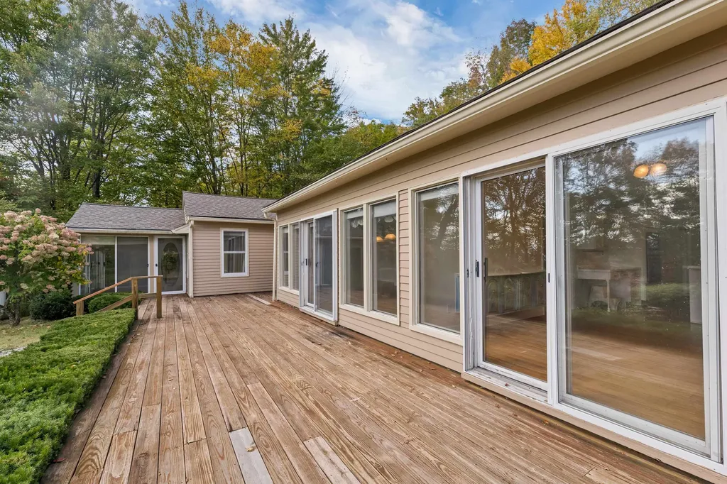 23 Cider Mill Drive Campton NH 03223