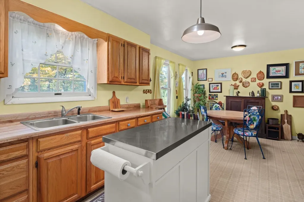 1421 Shaw Mansion Road Waterbury VT 05676