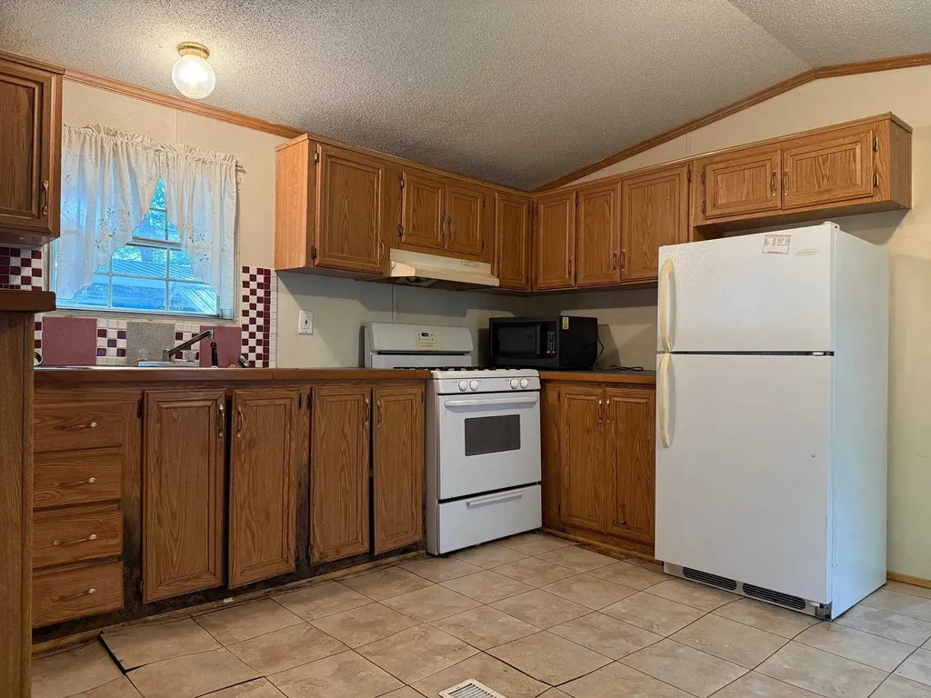 22 Hawthorne Lane Colchester VT 05446