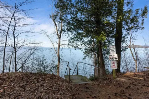 22 Hawthorne Lane Colchester VT 05446