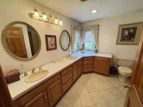 24 Locke Road Hampton NH 03842