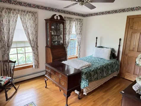 24 Locke Road Hampton NH 03842