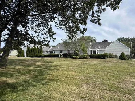 24 Locke Road Hampton NH 03842