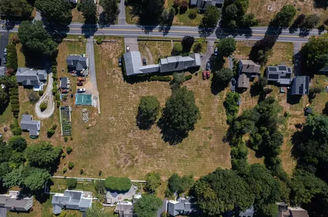 24 Locke Road Hampton NH 03842